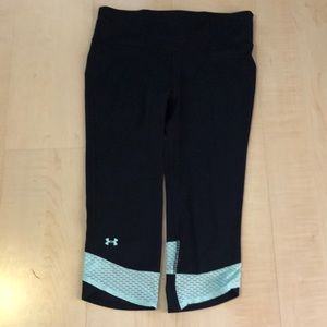 Under Armor cropped workout pants